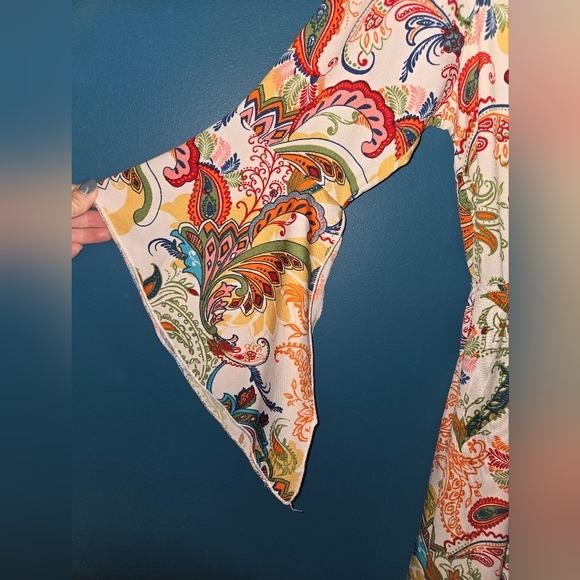Beautiful Expresso dip hem dress with split flare sleeves and paisley pattern, M - Picture 2 of 9